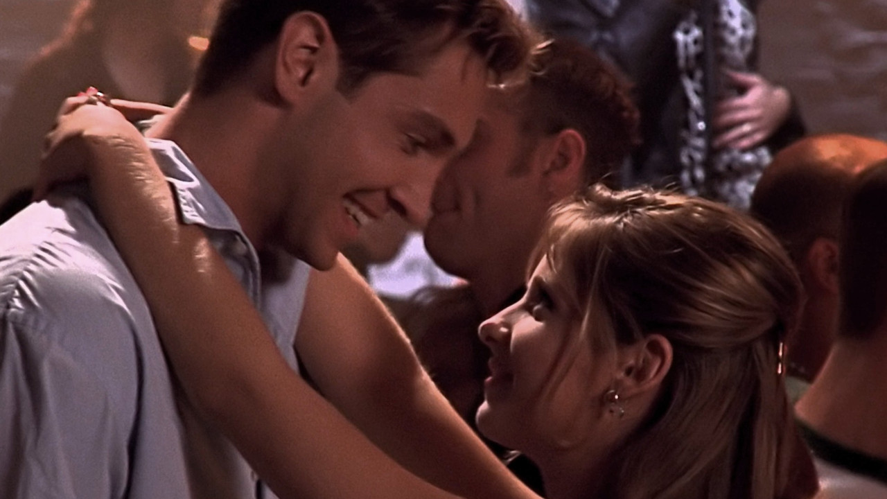 Cover image for Never Kill a Boy on the First Date